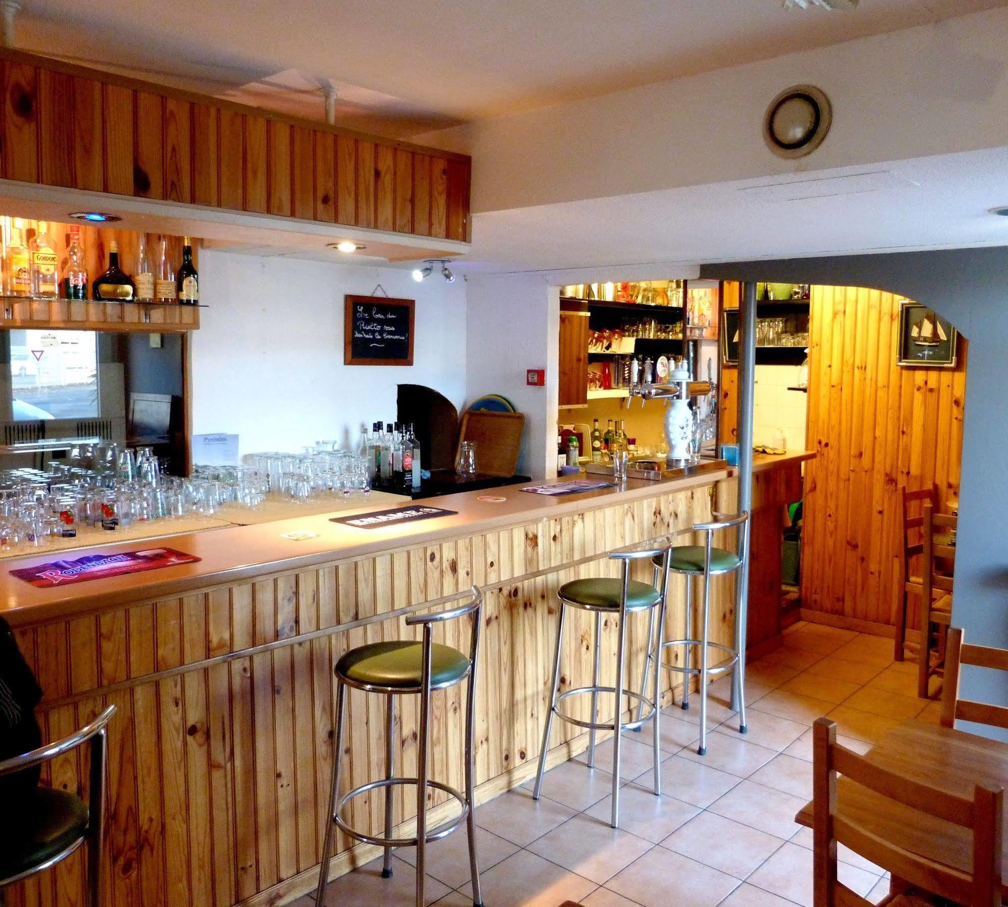 Logis Hotel- Hotel Restaurant Le Rialto Le Sequestre Luaran gambar
