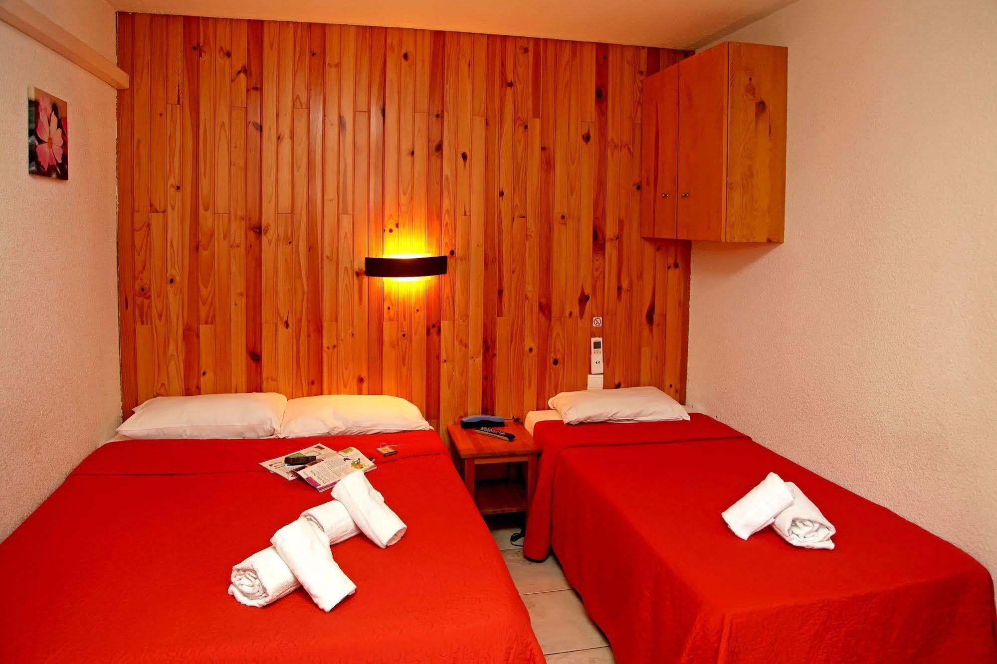 Logis Hotel- Hotel Restaurant Le Rialto Le Sequestre Luaran gambar